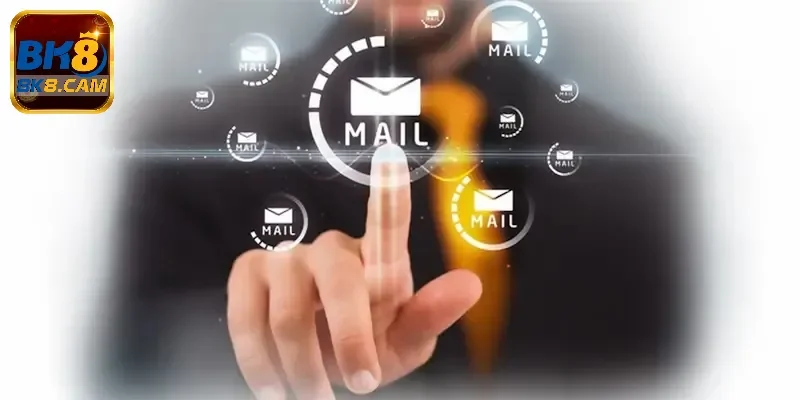 Liên hệ hỗ trợ thông qua email